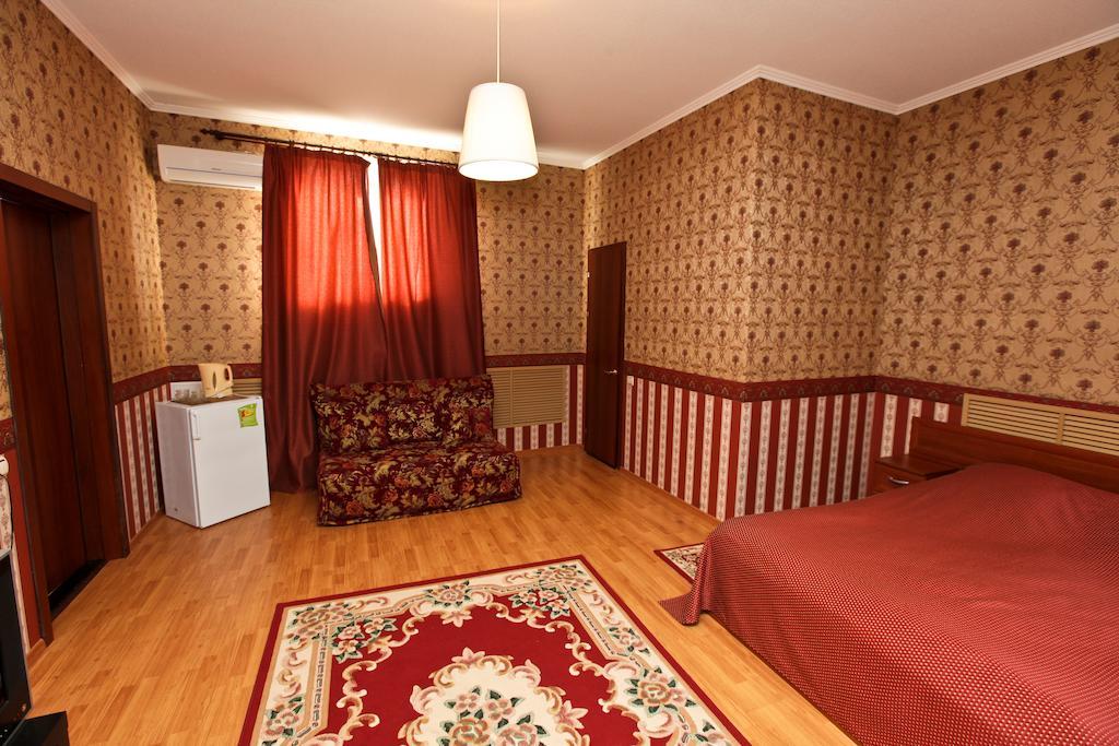 Domashny Ochag Hotel Krasnodar Room photo