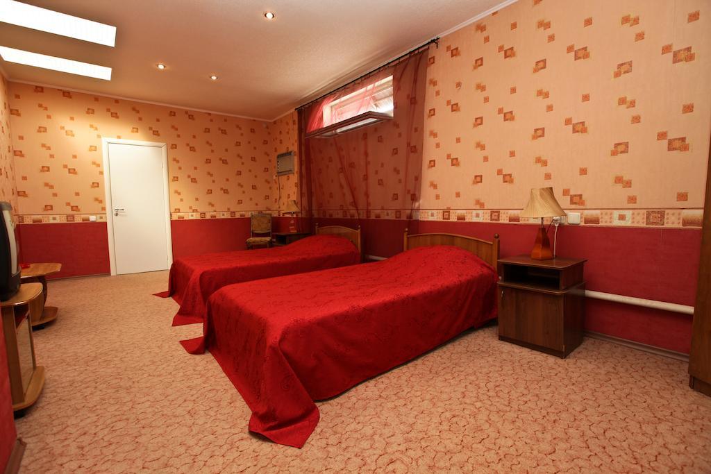 Domashny Ochag Hotel Krasnodar Room photo